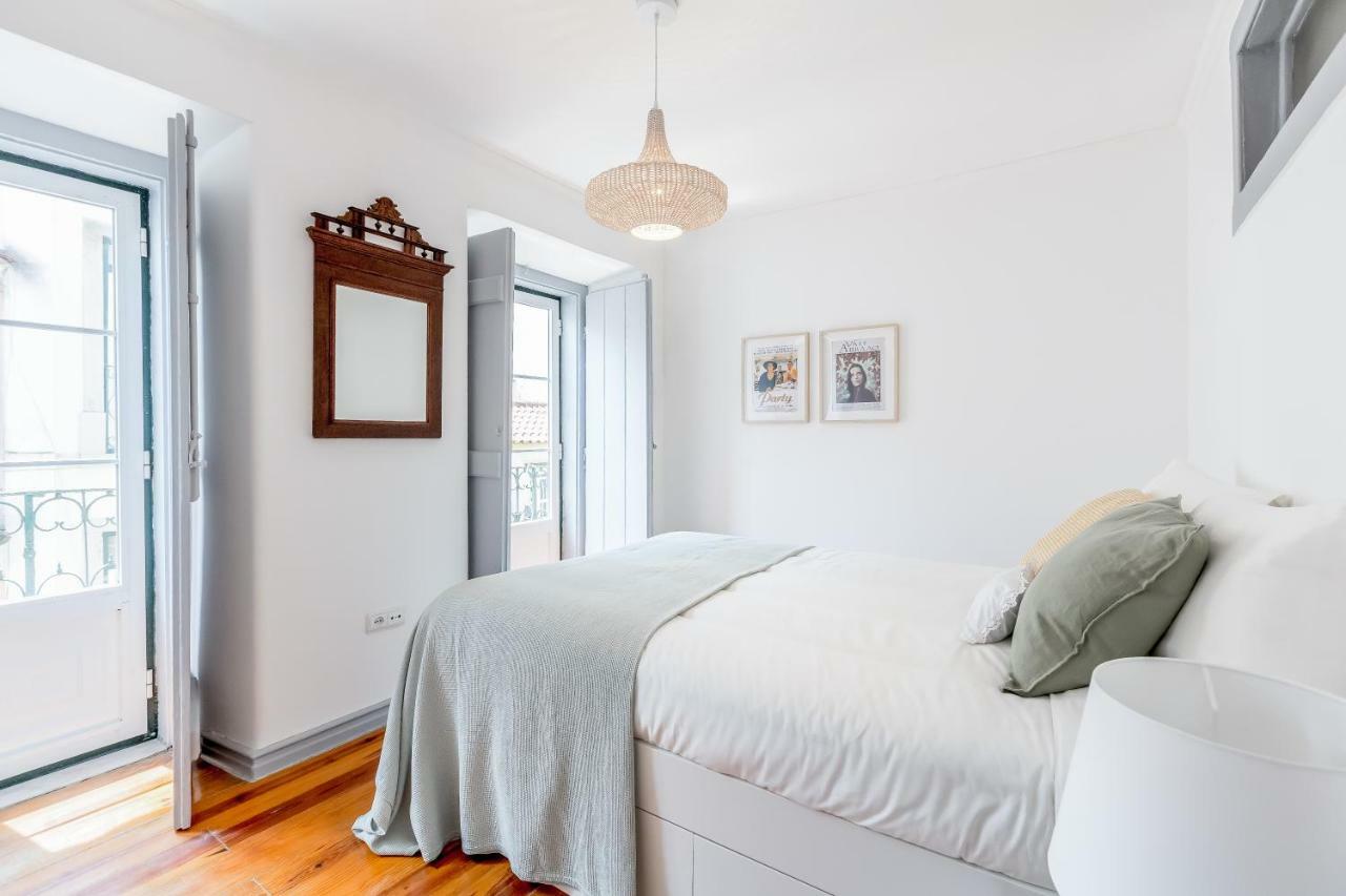 Alfama Spacious And Central Amazing Apartment, By Timecooler リスボン エクステリア 写真