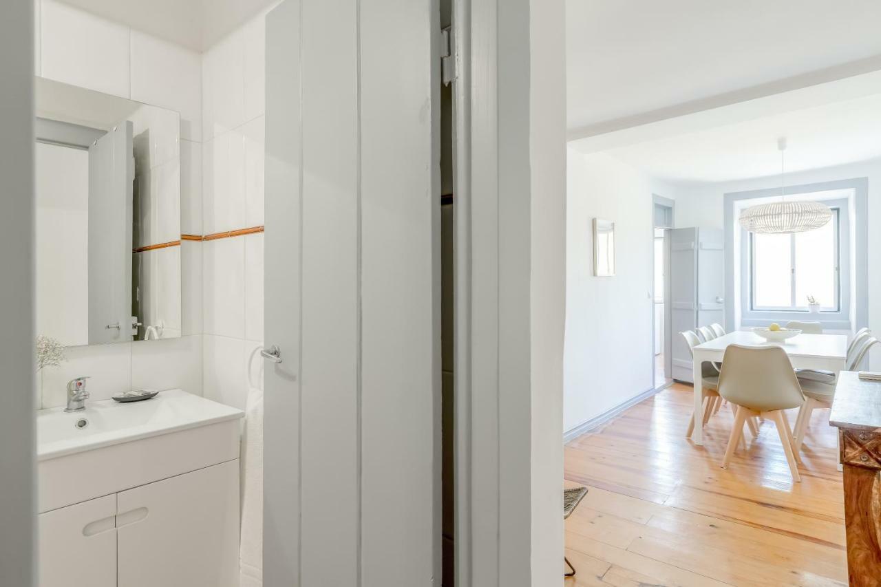 Alfama Spacious And Central Amazing Apartment, By Timecooler リスボン エクステリア 写真