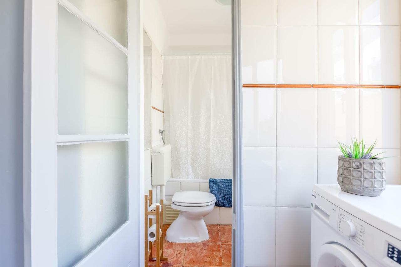 Alfama Spacious And Central Amazing Apartment, By Timecooler リスボン エクステリア 写真